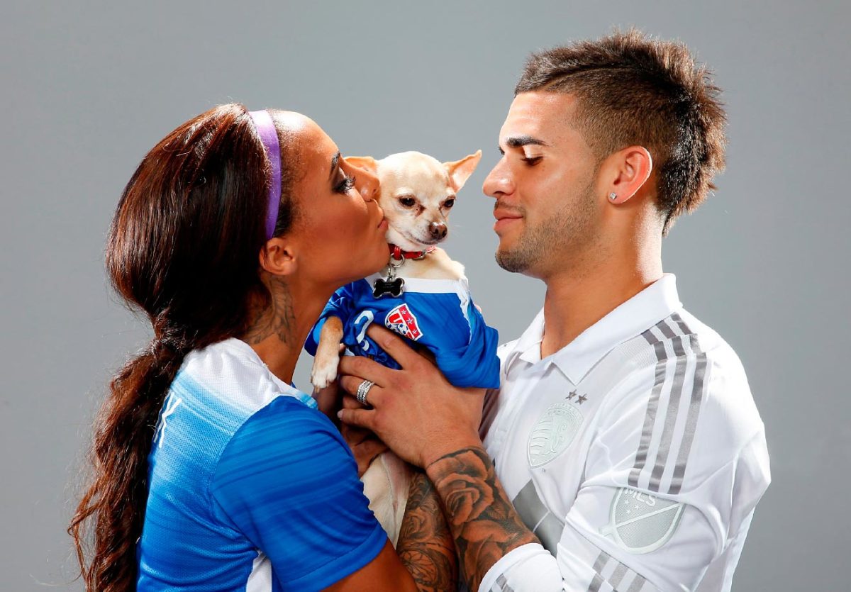 sydney-leroux-X159570_TK4_2062.jpg
